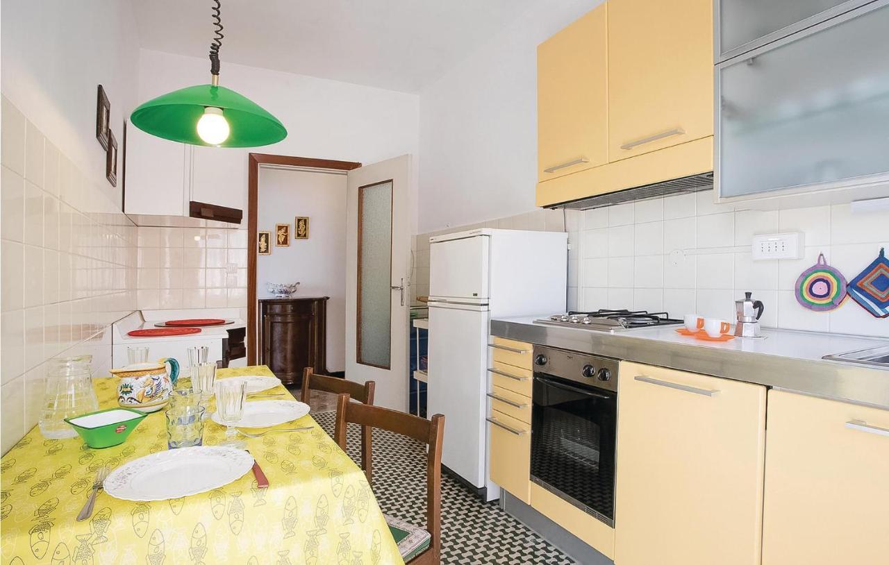 Awesome Apartment In Rapallo Ge With Kitchen Sant'Anna  Ngoại thất bức ảnh