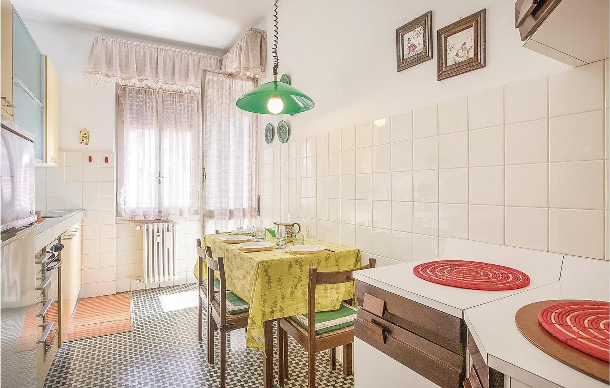 Awesome Apartment In Rapallo Ge With Kitchen Sant'Anna  Ngoại thất bức ảnh